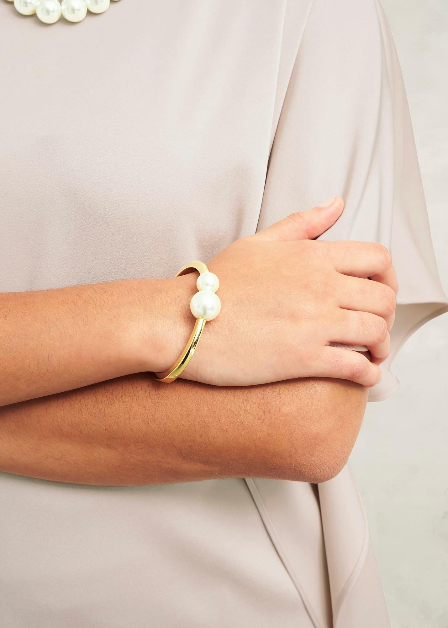 Lilia Cuff, Gold, hi-res