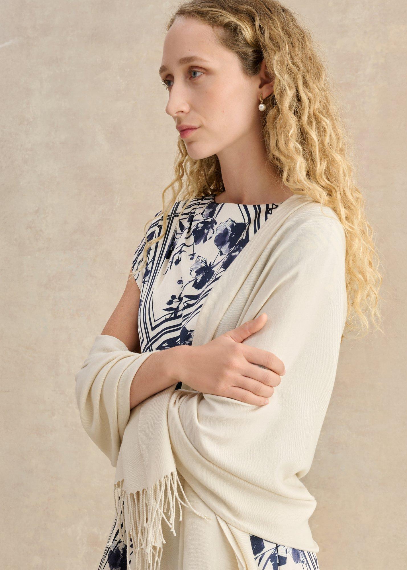 Matilda Scarf, Warm Ivory, hi-res