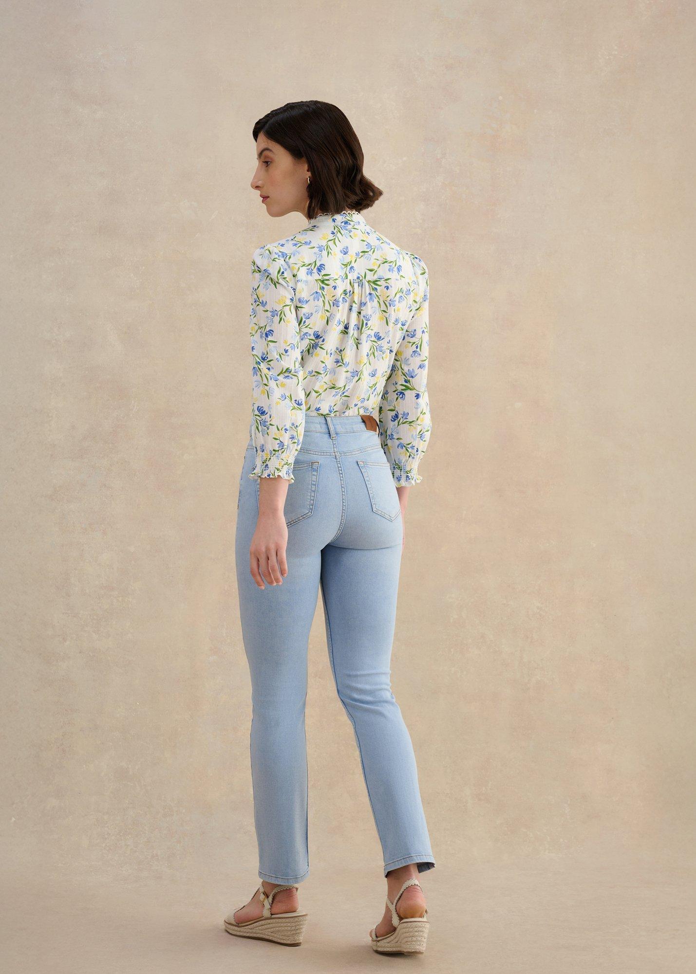 Macy Slim Jeans, Light Wash, hi-res