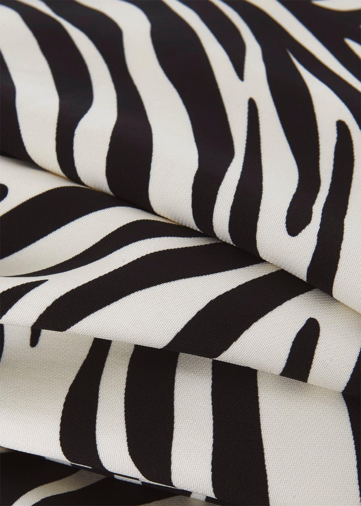 Gatcombe Fit And Flare Dress, Black Cream, hi-res