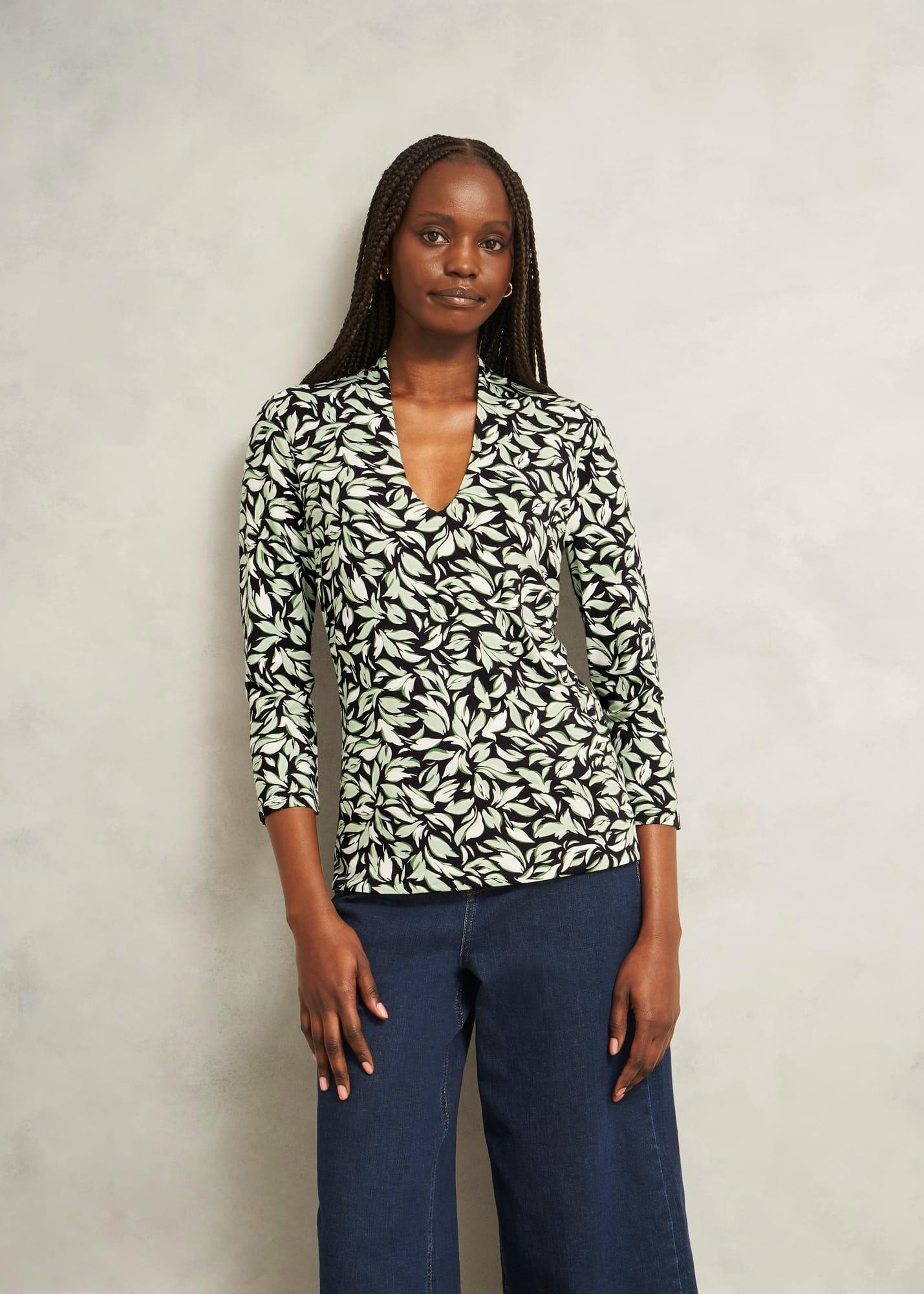 Navy Aimee Printed V Neck 3/4 Sleeve Top