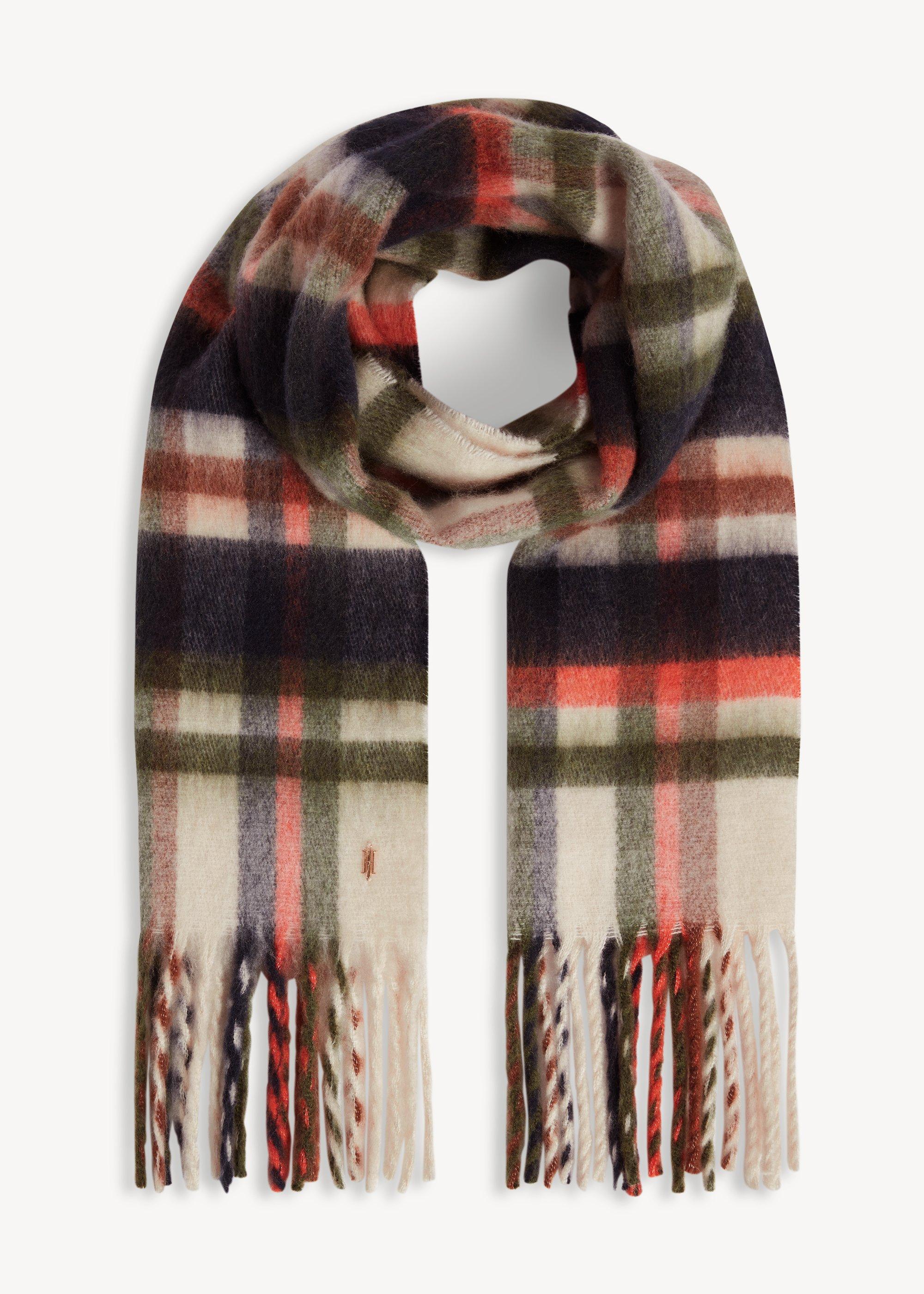Danica Scarf