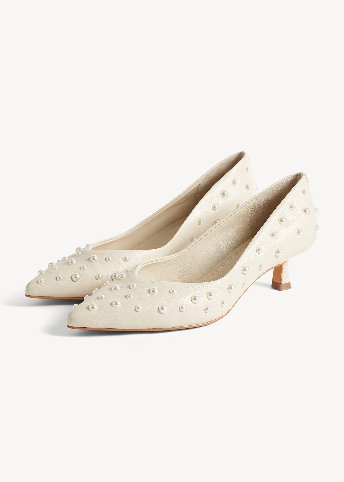 Carrie Court, Warm Ivory, hi-res