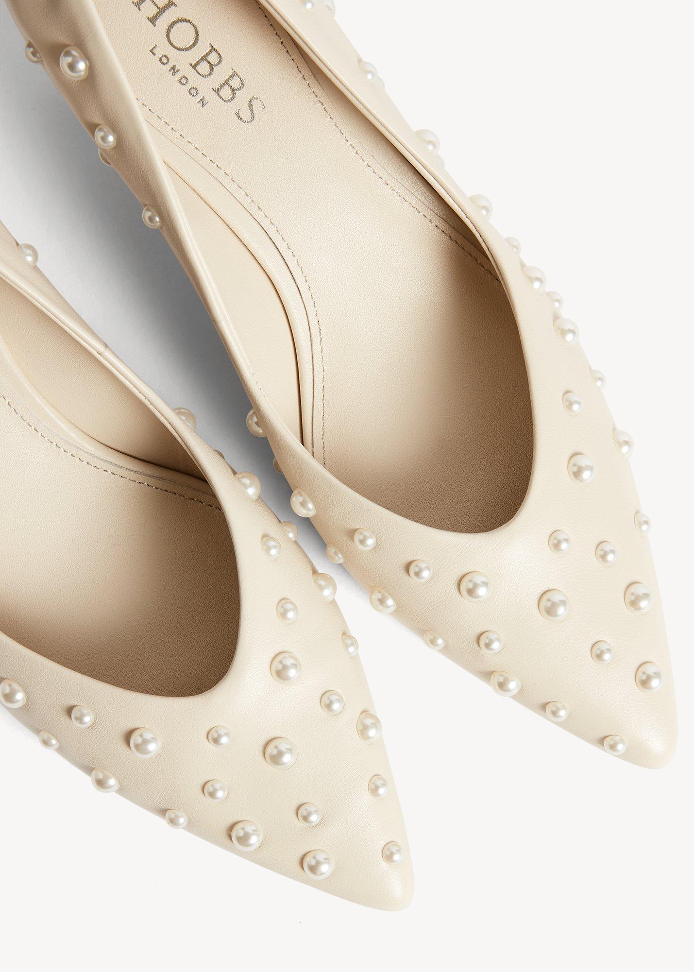 Carrie Court, Warm Ivory, hi-res